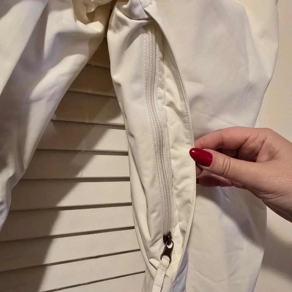 The North Face Women's Cream Snow Pants - Picture 4 of 11